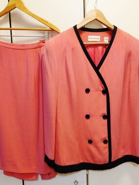Sz 16.  Coral Pink Jacket/ Skirt Set